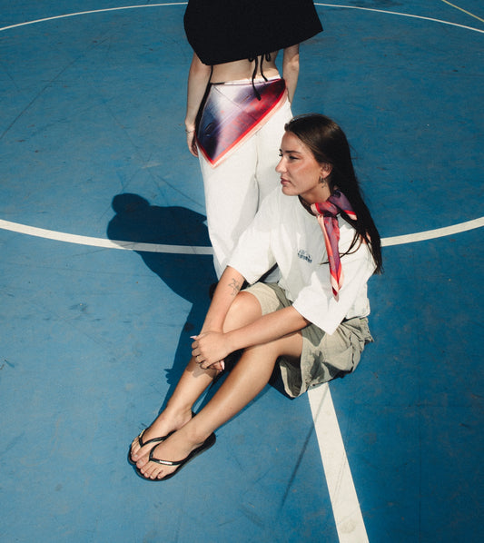CAMISETA BLANCA 'LAS AFORTUNADAS'
